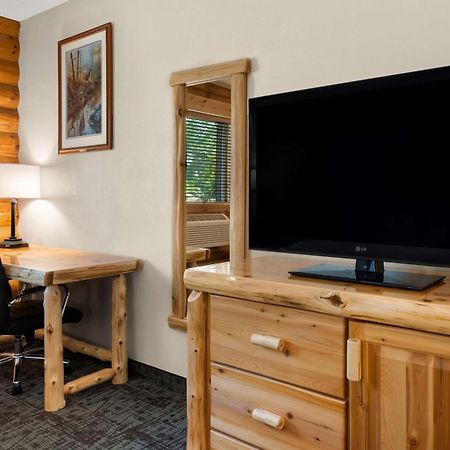 Best Western Northwoods Lodge Сирен Экстерьер фото