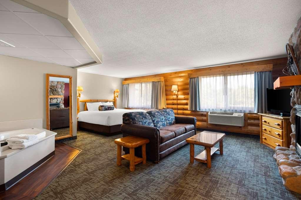Best Western Northwoods Lodge Сирен Номер фото