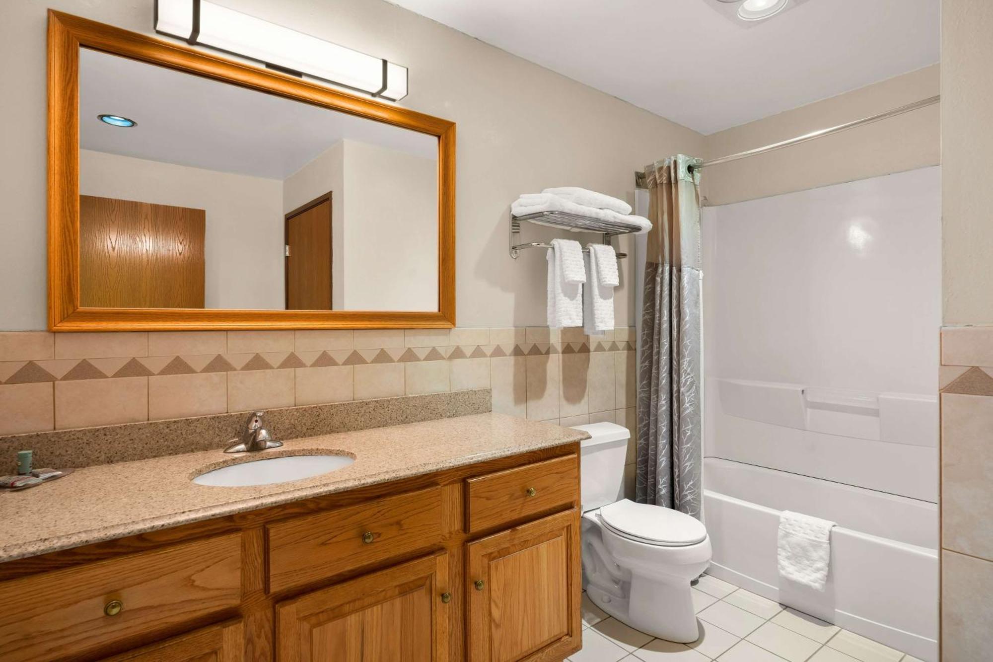 Best Western Northwoods Lodge Сирен Экстерьер фото