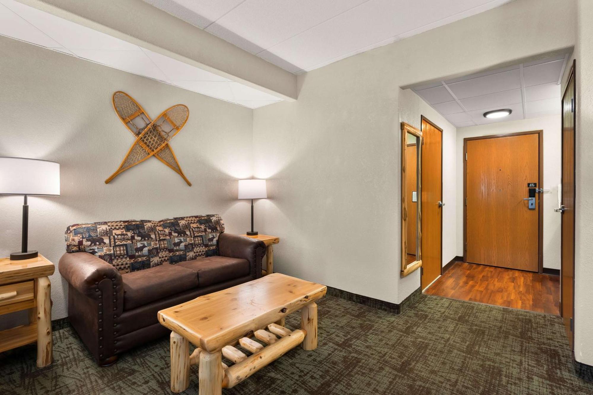 Best Western Northwoods Lodge Сирен Экстерьер фото