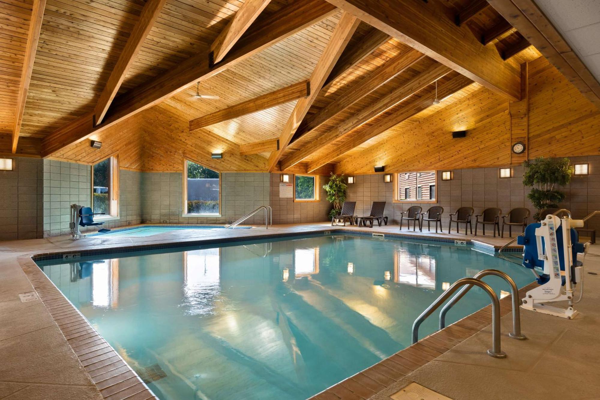 Best Western Northwoods Lodge Сирен Экстерьер фото